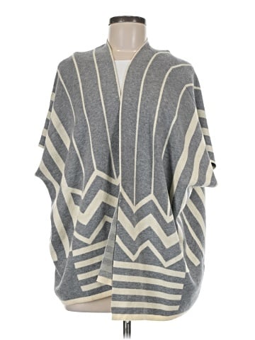 La Fee Verte Poncho (view 1)