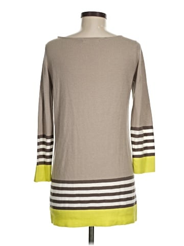 Outback Red 3/4 Sleeve T-Shirt (view 2)