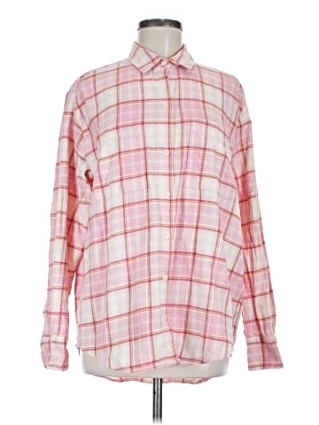 Old Navy Long Sleeve Button-Down Shirt (view 1)