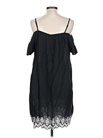 Old Navy Casual Dress (view 2)