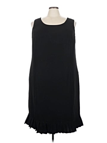 Danny & Nicole Casual Dress (view 1)