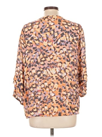 Hope & Harlow 3/4 Sleeve Blouse (view 2)