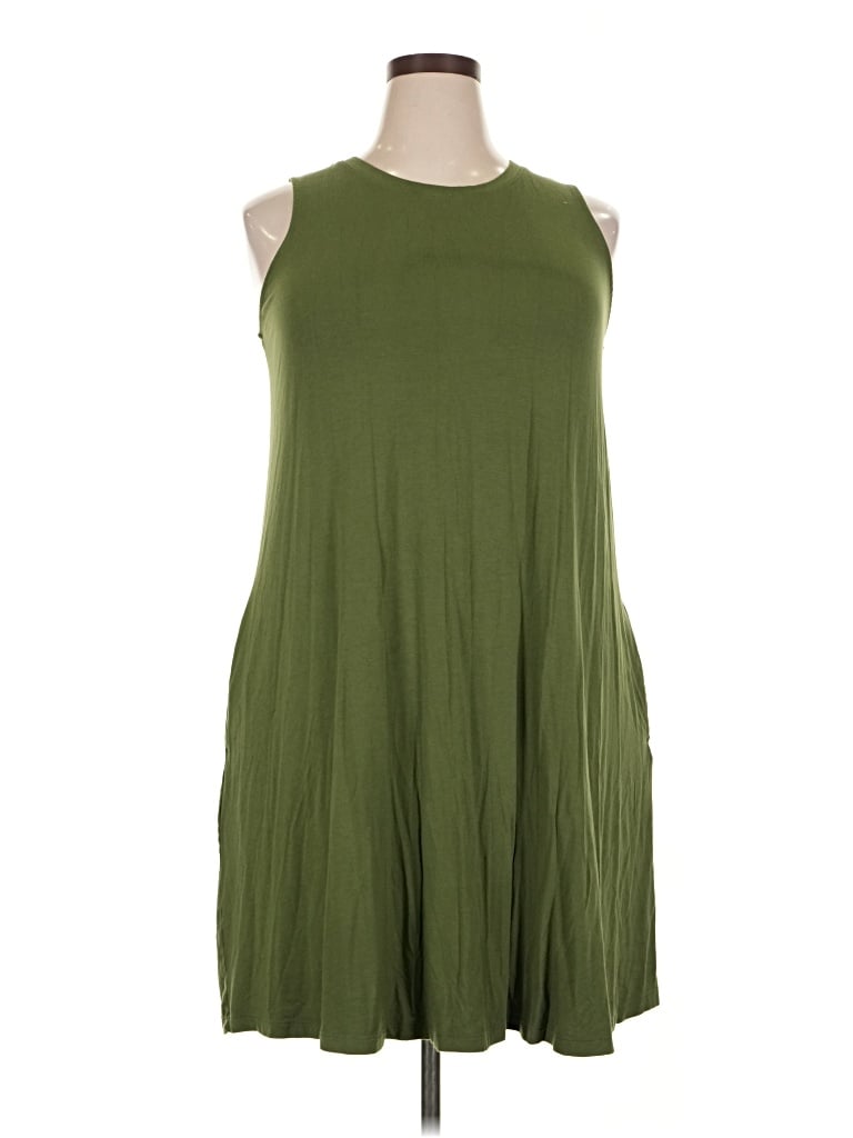 Pre-owned Time And Tru Casual Dress In Green