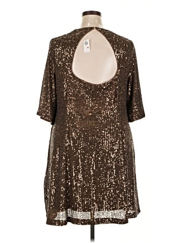 Old Navy Casual Dress (view 2)
