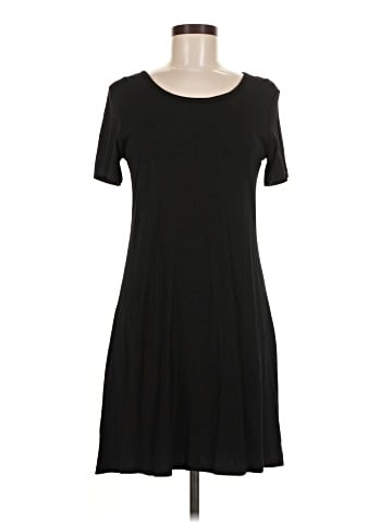 Olivia Rae Casual Dress (view 1)