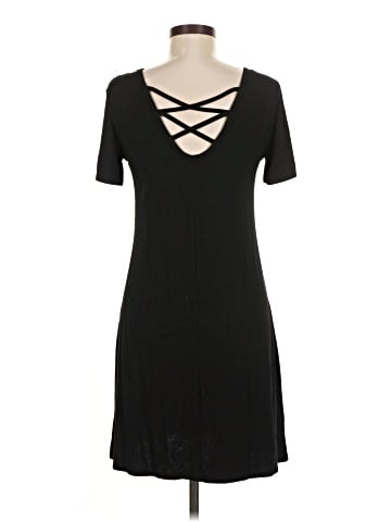 Olivia Rae Casual Dress (view 2)