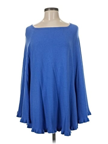 Saachi Poncho (view 1)