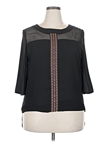 Hug 3/4 Sleeve Blouse (view 1)