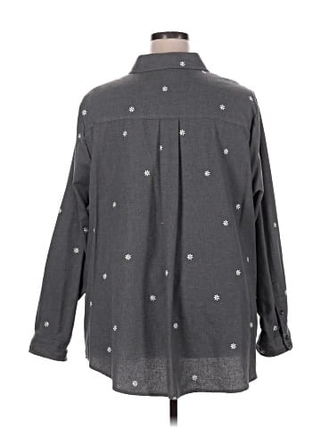 Torrid Long Sleeve Button-Down Shirt (view 2)