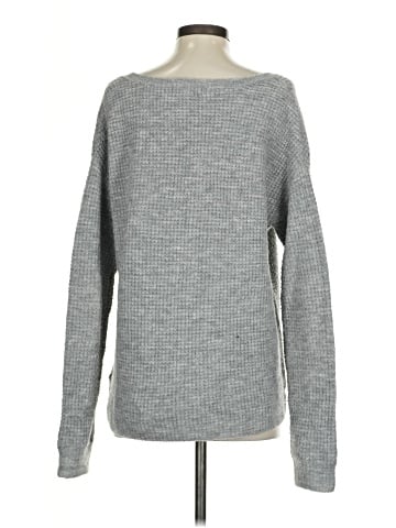 BB Dakota Pullover Sweater (view 2)