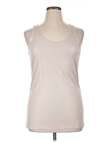 Jennifer Lopez Sleeveless T-Shirt (view 1)