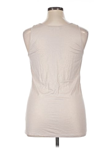 Jennifer Lopez Sleeveless T-Shirt (view 2)