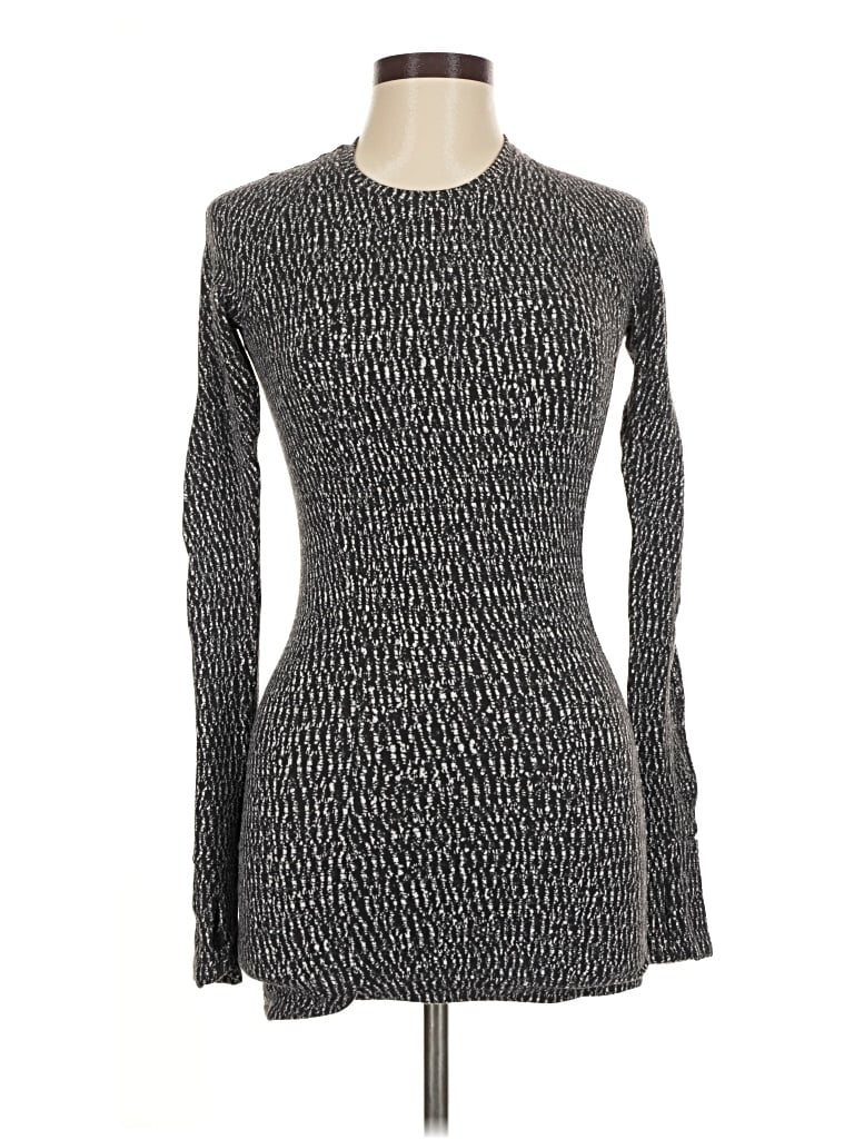 Pre-owned Lululemon Athletica Pullover Sweater In Black