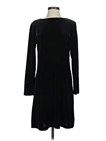 Cynthia Taylor Casual Dress (view 1)