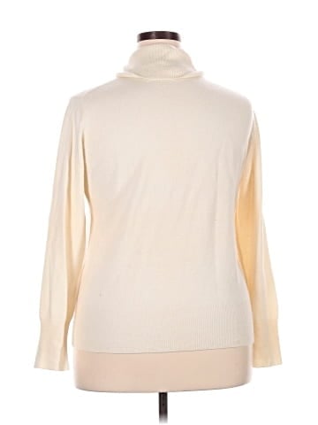 Neiman Marcus Cashmere Pullover Sweater (view 2)
