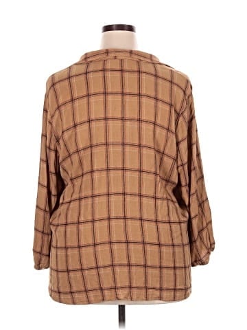 Hiatus 3/4 Sleeve Blouse (view 2)