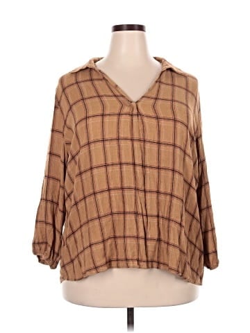 Hiatus 3/4 Sleeve Blouse (view 1)