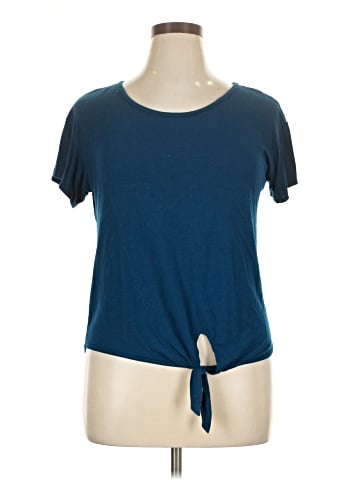 Cha Cha Vente Short Sleeve Top (view 1)