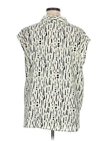 Monday Fun Sleeveless Blouse (view 2)