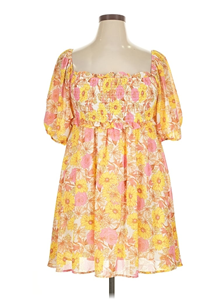 Pre-owned Flying Tomato Casual Dress In Yellow