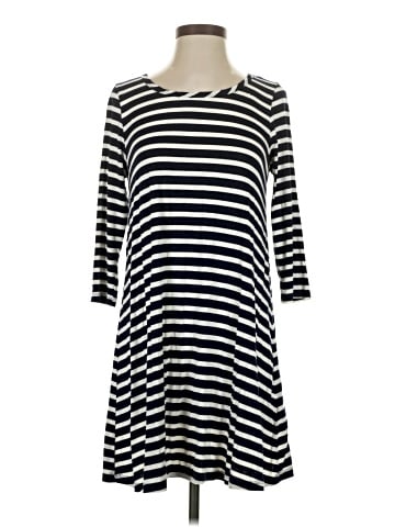 Everly Casual Dress (view 1)
