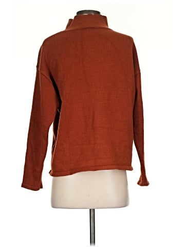 Xieerduo Turtleneck Sweater (view 2)