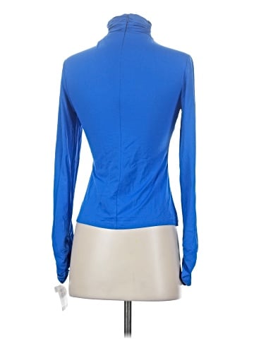 Doncaster Collection Long Sleeve Turtleneck (view 2)