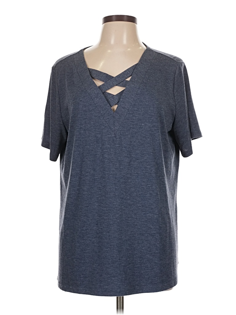 BLOOMCHIC Short Sleeve Top Gray Keyhole Neckline Tops - Used - Size 10