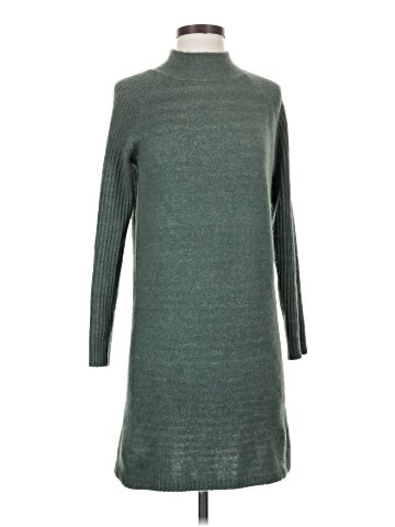 STITCHDROP Turtleneck Sweater (view 1)