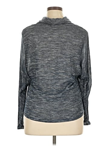 Cha Cha Vente Turtleneck Sweater (view 2)