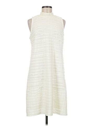 Signature by Robbie Bee Casual Dress (view 1)
