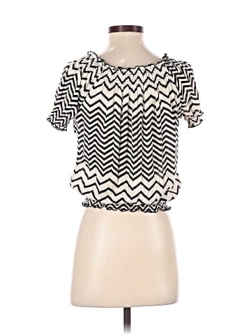 Belle Du Jour Short Sleeve Top (view 2)