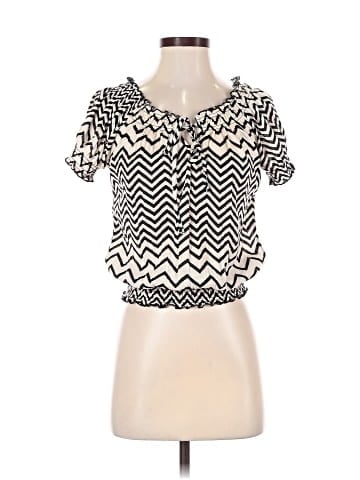 Belle Du Jour Short Sleeve Top (view 1)