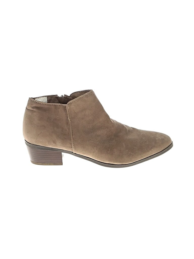 Pre-owned Old Navy Ankle Boots In Brown