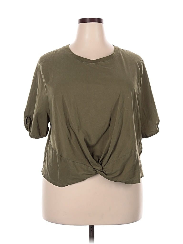 Pre-owned Fabletics Short Sleeve T-shirt In Green