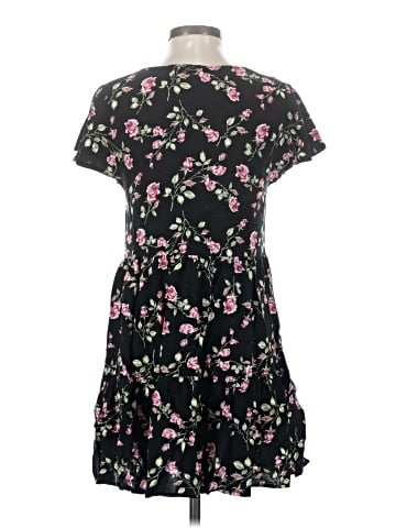 Urban Outfitters Casual Dress (view 2)