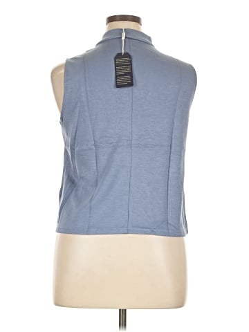 Sampeel Sleeveless T-Shirt (view 2)