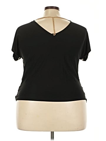 Modern Attraction Short Sleeve Top (view 2)