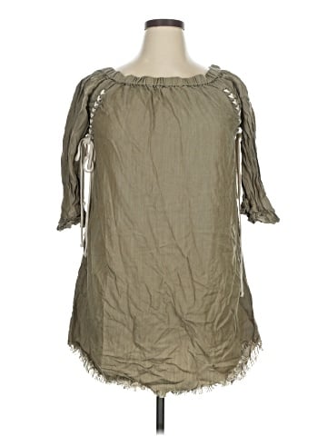 Chelsea & Theodore Casual Dress (view 1)