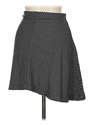 Uniqlo Casual Skirt (view 1)