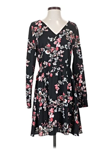 Ann Taylor LOFT Casual Dress (view 1)