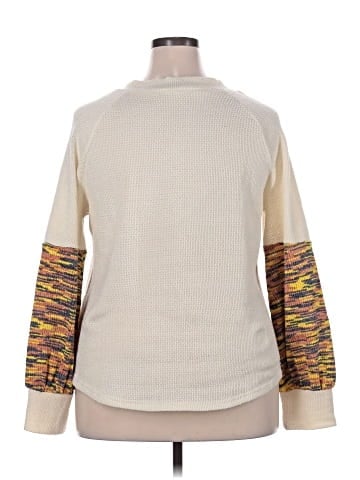 Davi & Dani Pullover Sweater (view 2)