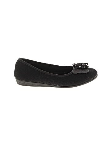 Dominique Nicole Flats (view 1)