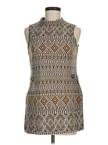 Romeo & Juliet Couture Sleeveless Blouse (view 1)