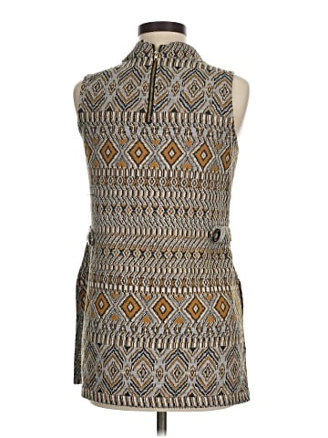 Romeo & Juliet Couture Sleeveless Blouse (view 2)