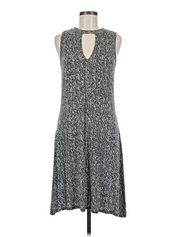 Jennifer Lopez Casual Dress (view 1)