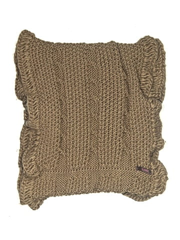 mark. Scarf (view 2)