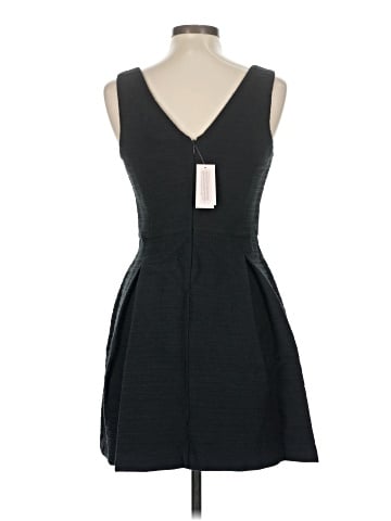 Banana Republic Cocktail Dress (view 2)