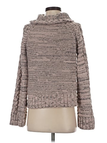 Jennifer Lopez Turtleneck Sweater (view 2)