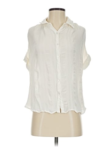 Lulus Sleeveless Button-Down Shirt (view 1)